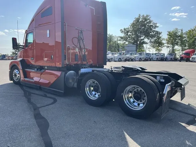 2025 Kenworth T680