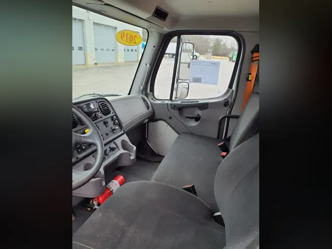 2019 FREIGHTLINER/MERCEDES M2 106e1c8e7e1c901b6af6697d26e71763d29