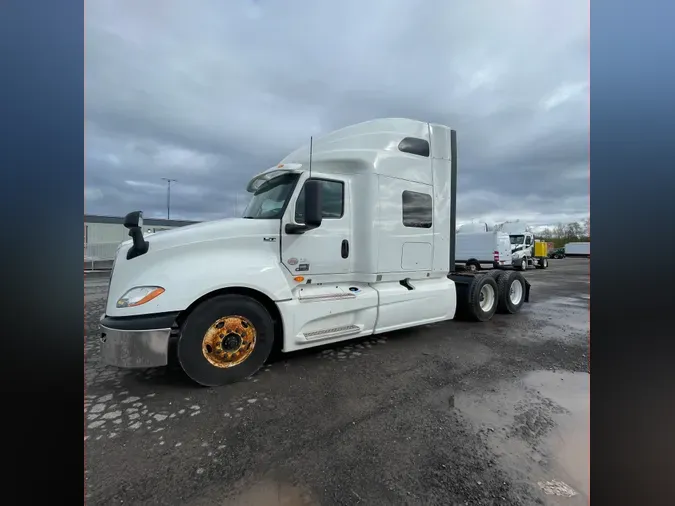 2019 NAVISTAR INTERNATIONAL LT625 SLPR CAB