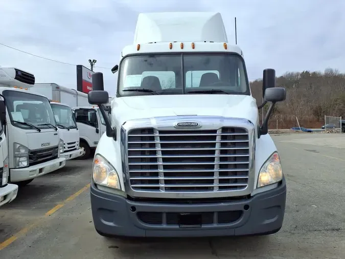 2019 FREIGHTLINER/MERCEDES CASCADIA 113e1d00864eed30f1014014156b1b7d5bd