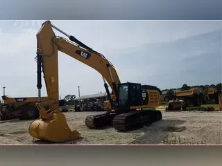 2019 CATERPILLAR 349FL