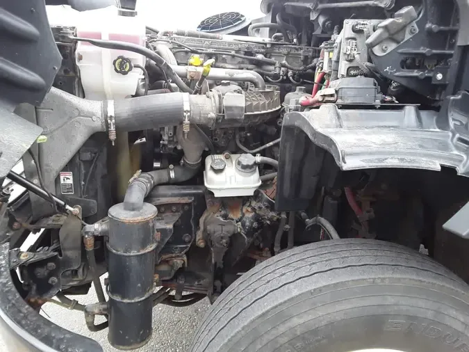 2017 FREIGHTLINER M2-112