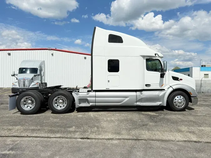 2022 Peterbilt 579