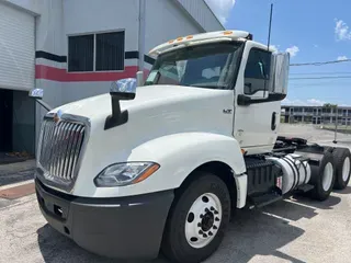 2020 NAVISTAR INTERNATIONAL LT625 DAYCAB T/A