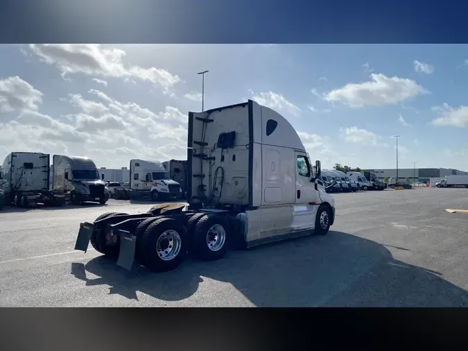 2023 Freightliner Cascadia 126e1da181df8f2d8e8fa7df779e48896ee