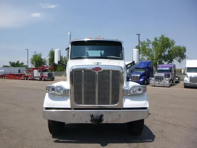 2022 Peterbilt 567