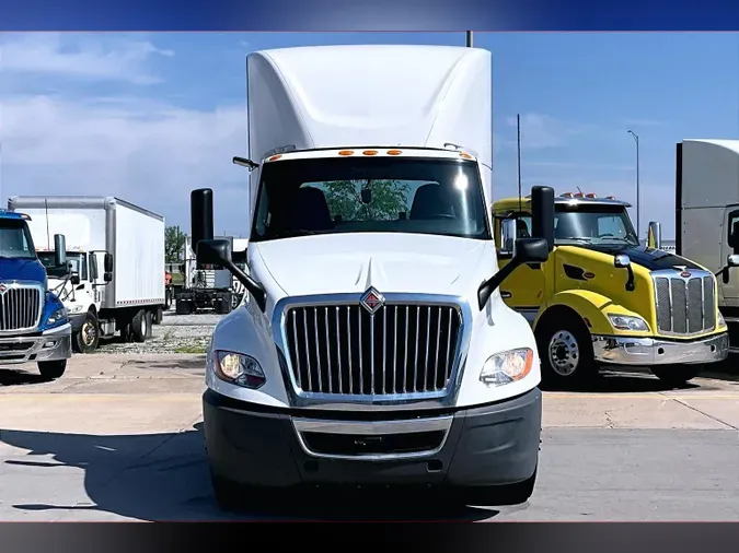 2021 INT LT625 6x4e1dee8f5d3f412d8932ab3a4c078e3ee
