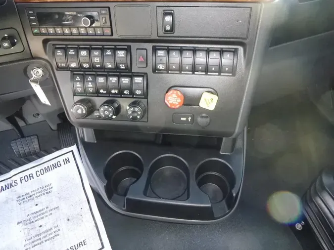 2022 International LT625