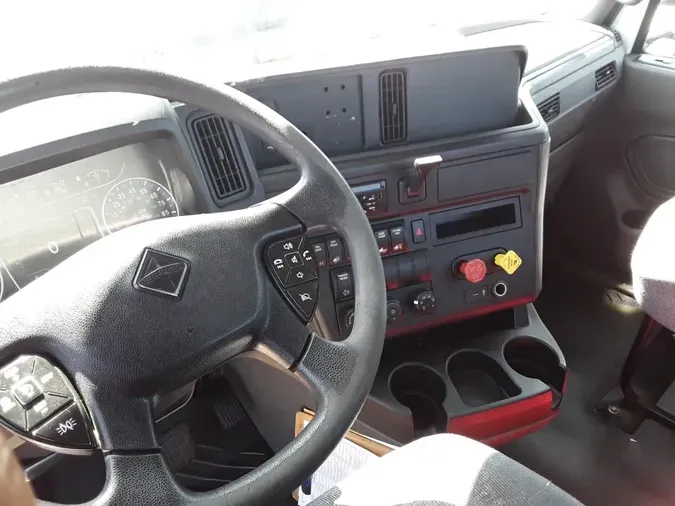 2019 NAVISTAR INTERNATIONAL LT625 DAYCAB T/A