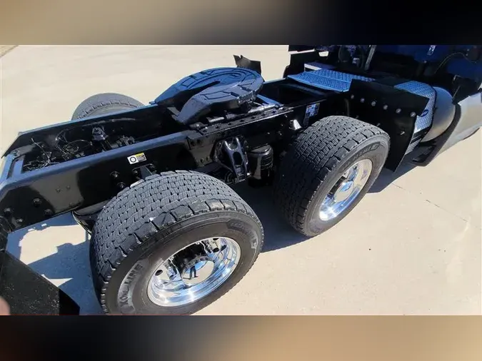 2021 KENWORTH T680
