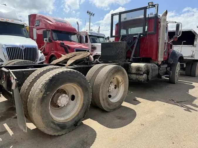 2012 MACK GRANITE GU713e1e3c32bb36a4f841d4de00435619a21