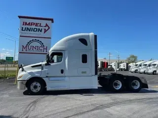 2020 Freightliner Cascadia