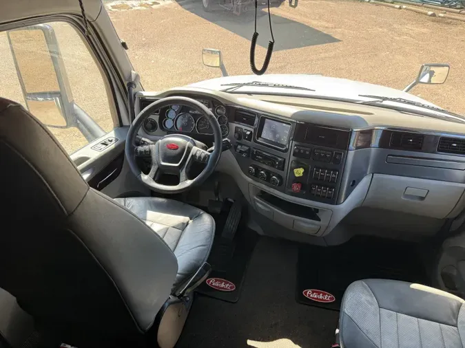 2021 Peterbilt 579