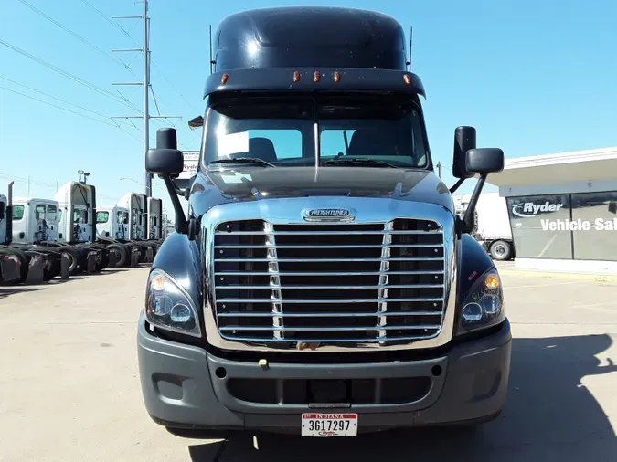 2019 FREIGHTLINER/MERCEDES CASCADIA 125