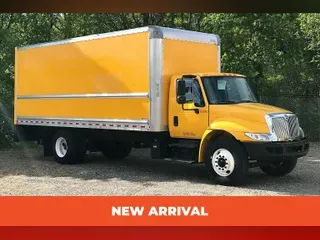 2018 International 4300 SBA 4X2