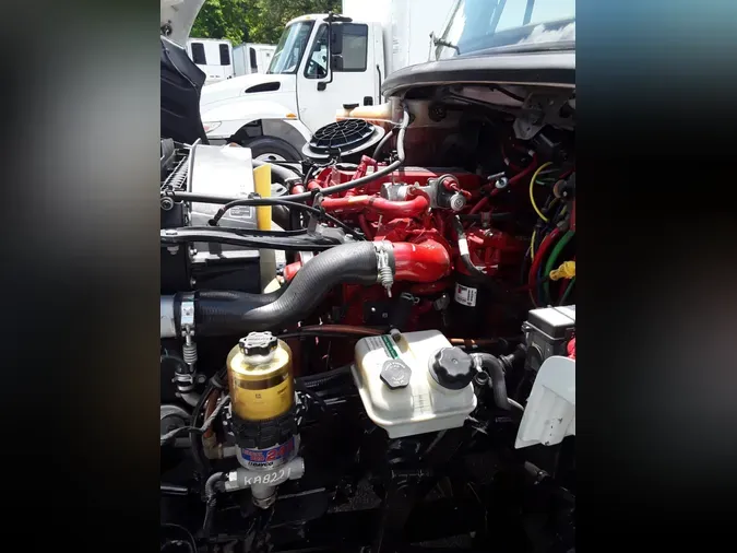 2018 FREIGHTLINER M2 106