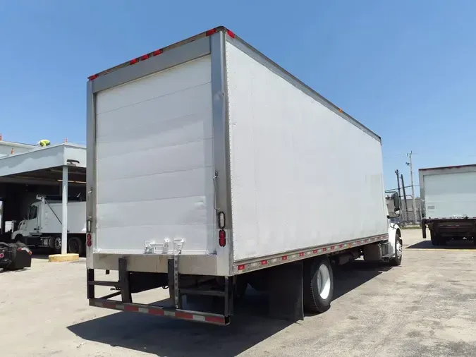 2017 FREIGHTLINER M2 106