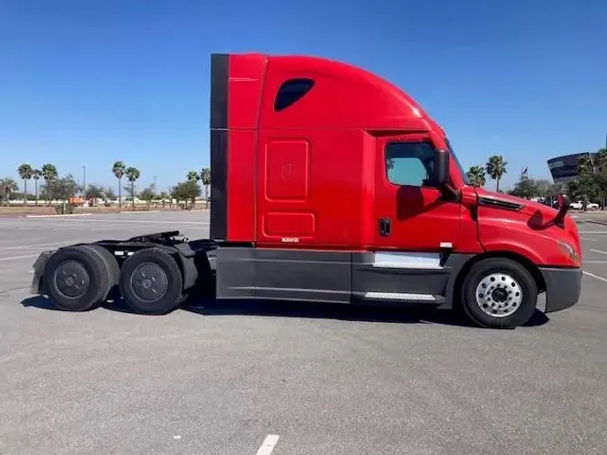 2021 Freightliner Cascadia