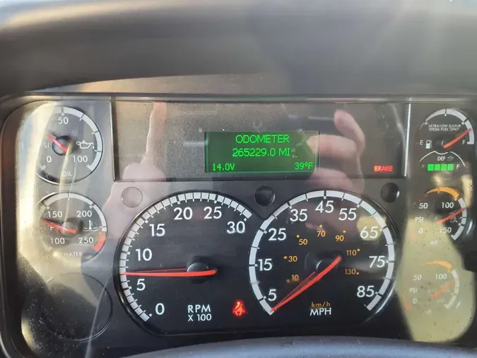 2020 FREIGHTLINER/MERCEDES M2 106