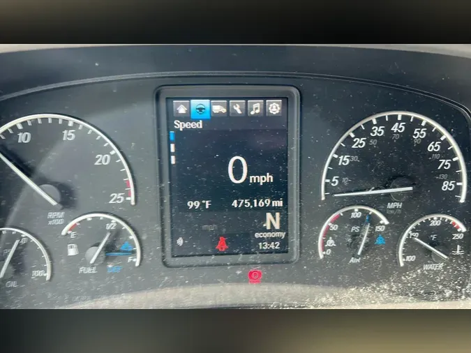 2022 Freightliner Cascadia 126