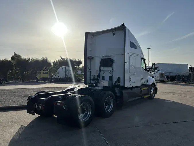 2021 Kenworth T680