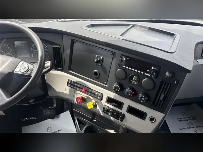 2022 FREIGHTLINER CA116