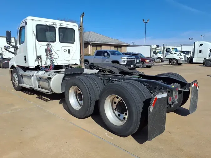 2020 FREIGHTLINER/MERCEDES NEW CASCADIA 116e203d3afb1027d4c1d2f3332b46467b1