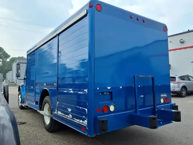 2017 FREIGHTLINER M2 106