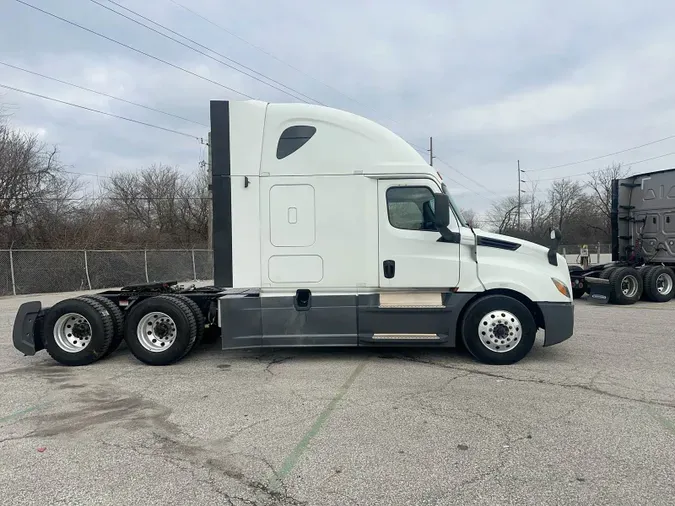 2020 Freightliner Cascadia