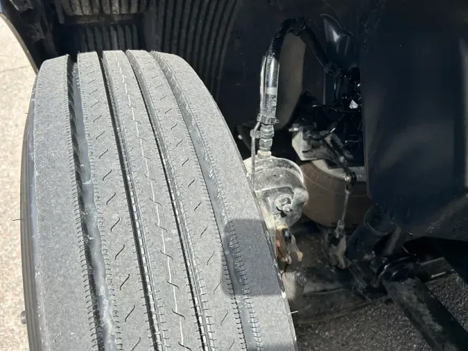 2021 Volvo VNL 860