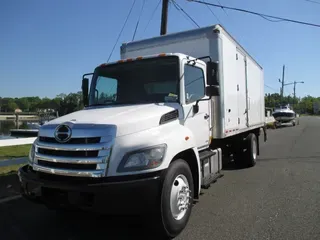 2019 HINO 268