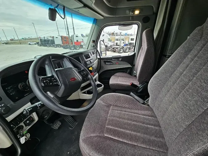 2023 PETERBILT 579