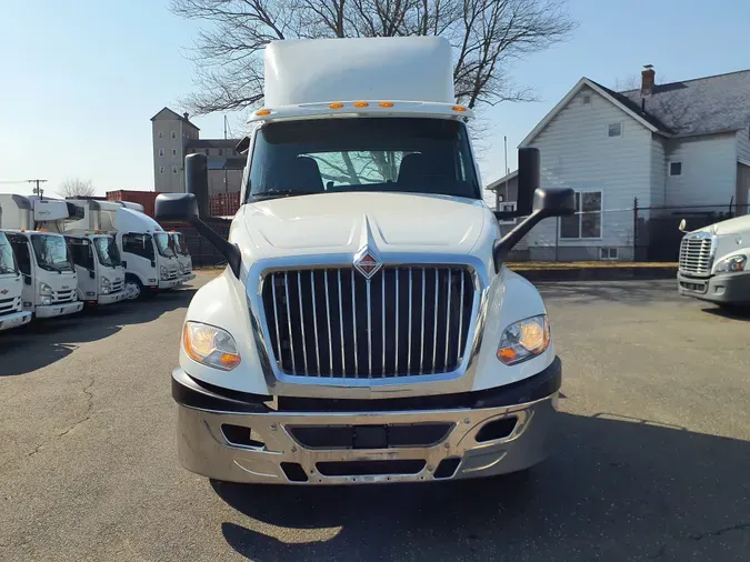 2018 NAVISTAR INTERNATIONAL LT625 DAYCAB T/A