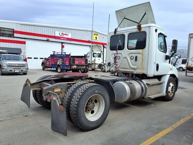 2019 FREIGHTLINER/MERCEDES CASCADIA 113e222ce3f5f0d592e5e37b1bfc976f4ac