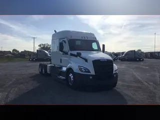 2021 Freightliner Cascadia 126