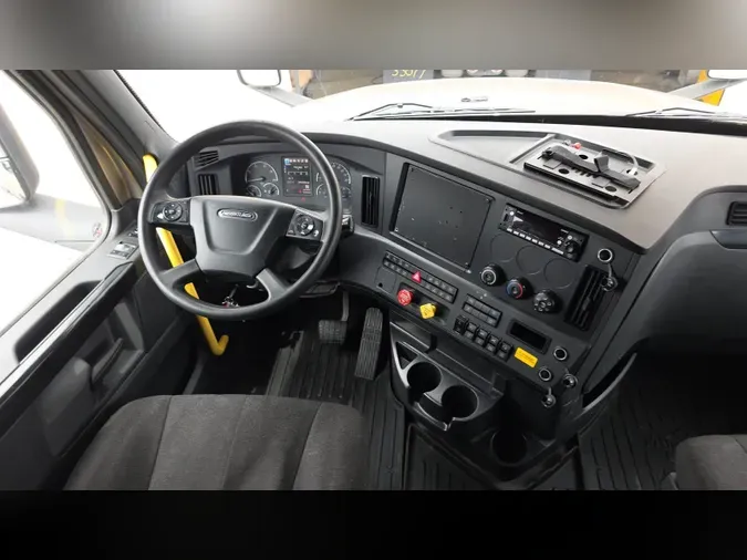 2024 Freightliner Cascadia 126