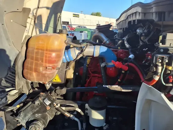 2019 NAVISTAR INTERNATIONAL 4300