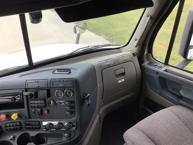 2018 FREIGHTLINER CASCADIA EVOLUTION