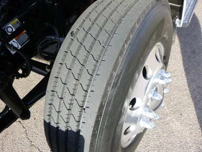 2020 Peterbilt 337