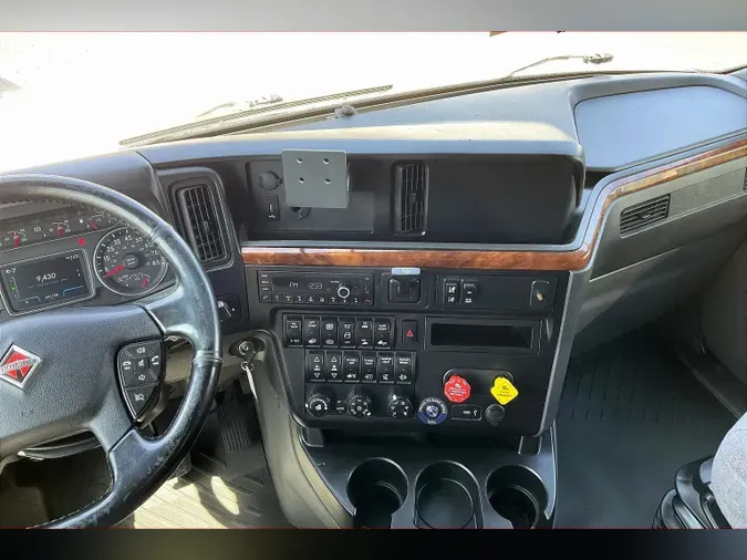 2021 INT LT625 6x4