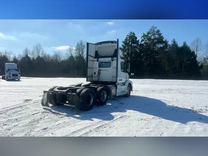 2018 Volvo VNL300