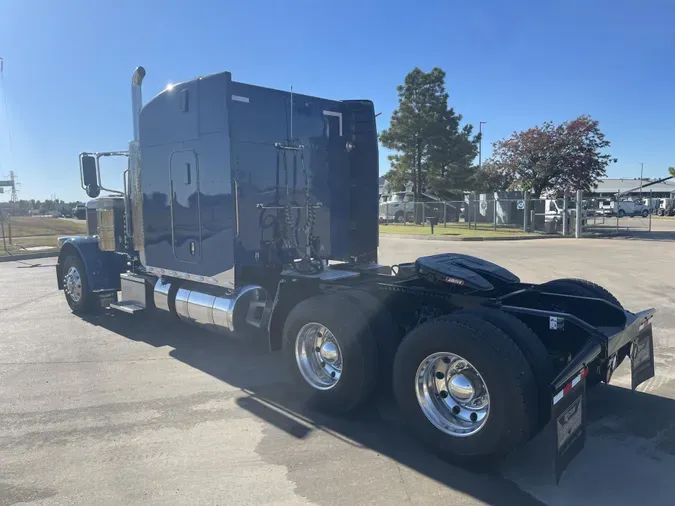 2024 Peterbilt 389