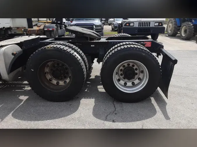 2019 Volvo VNL300e231461729b6592857129e6225cfed36