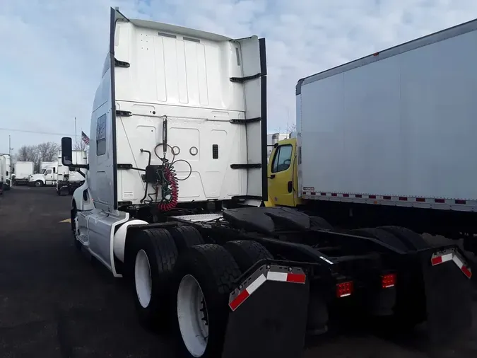 2020 NAVISTAR INTERNATIONAL LT625 SLPR CAB