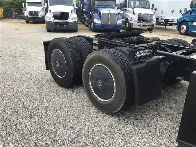 2021 FREIGHTLINER CA126