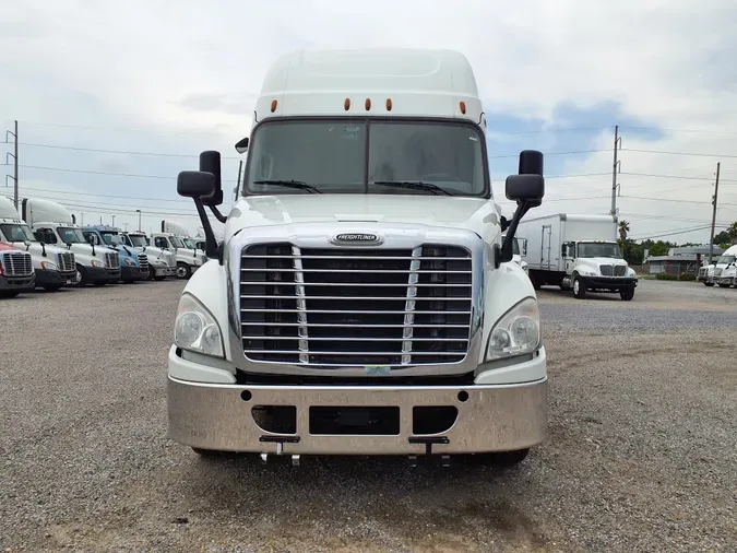 2018 FREIGHTLINER/MERCEDES CASCADIA 125