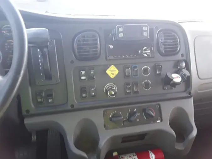 2019 FREIGHTLINER/MERCEDES M2 106