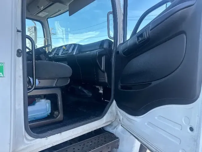 2018 Hino Truck 338