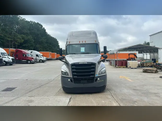 2022 Freightliner Cascadia