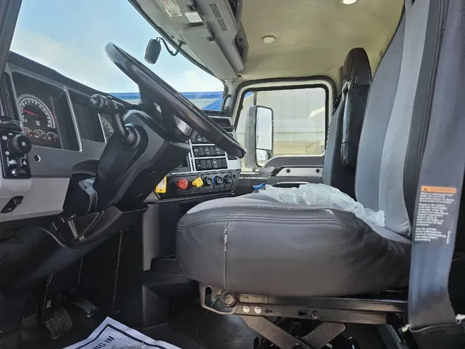 2021 MACK Anthem AN64T